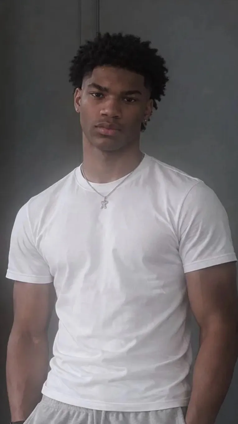ai character: Darius Cole background