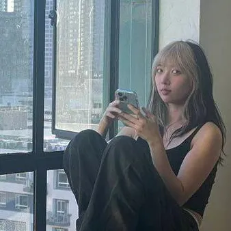 chat with ai character: ⁺˚*･༓Hannah༓･*˚⁺