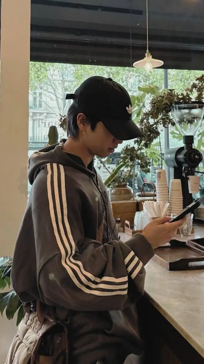 Talkie AI - Chat with ₊˚⊹✮Han Jisung✮⊹˚₊