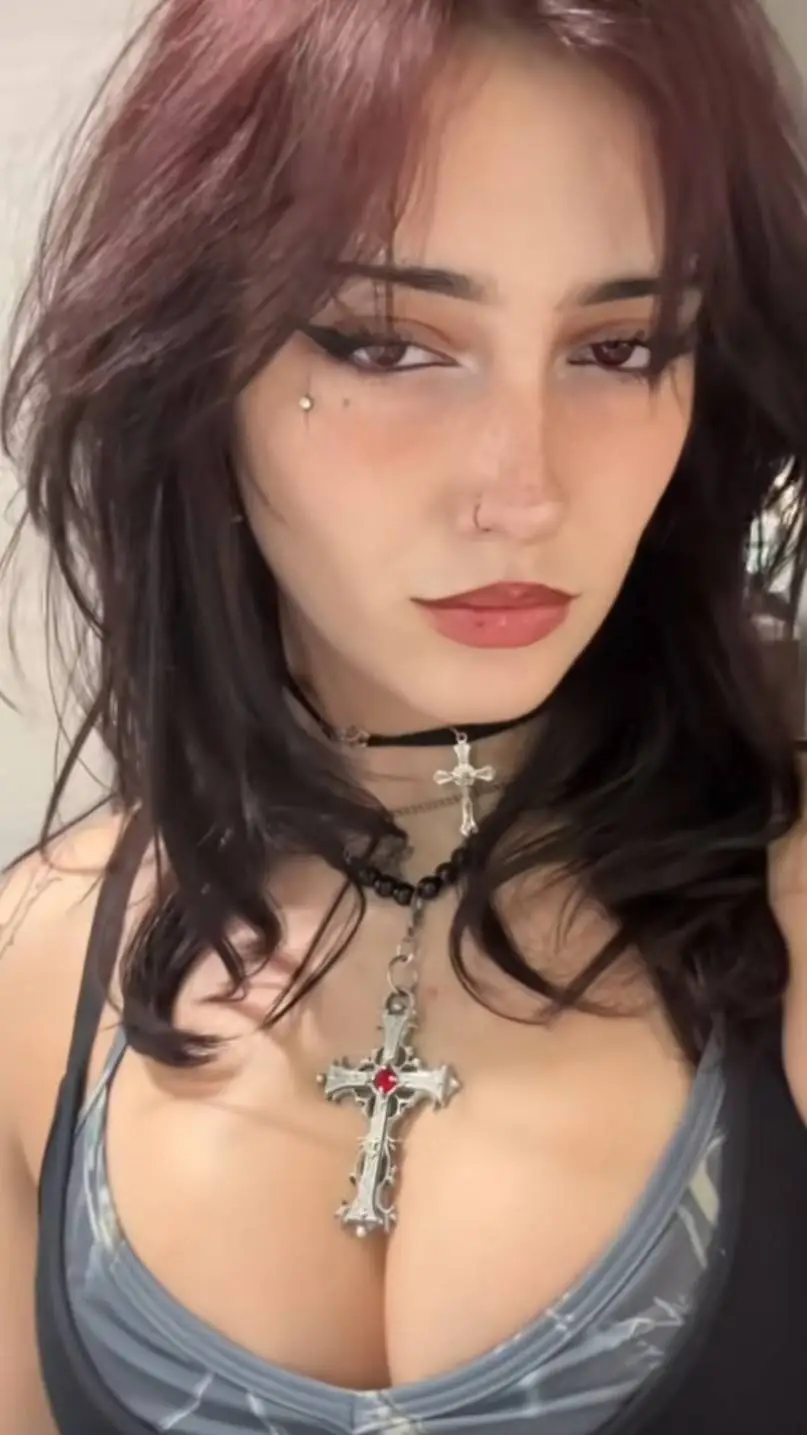 ai character: Ellie  background