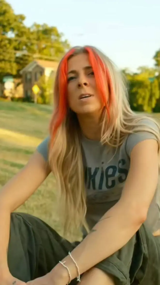 ai character: taylor  background