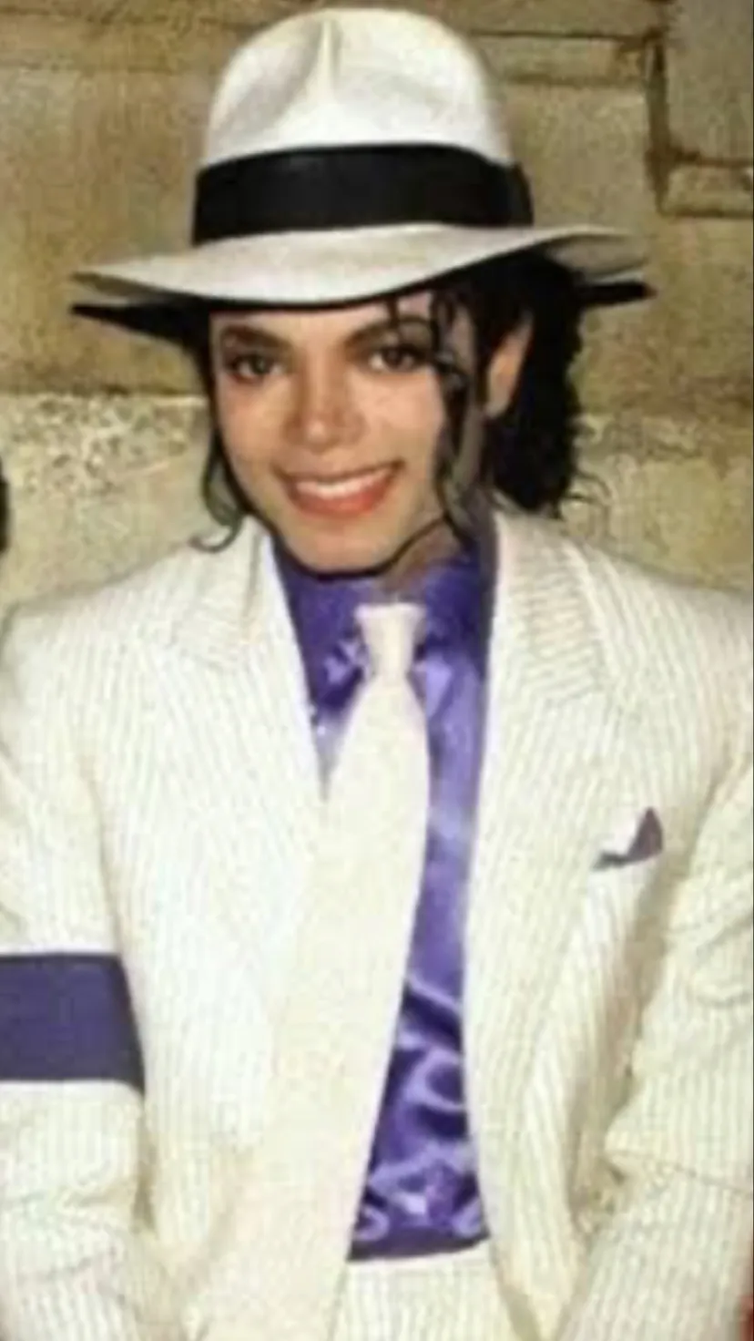 ai character: Michale Jackson background