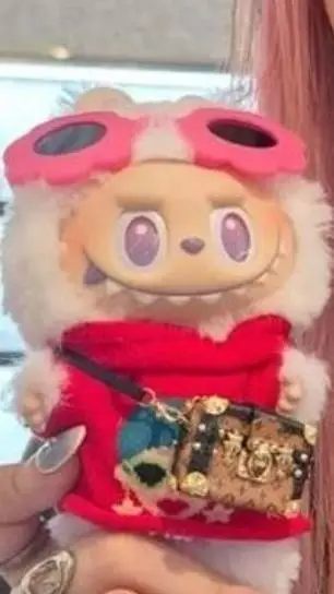 ai character: Lulu background