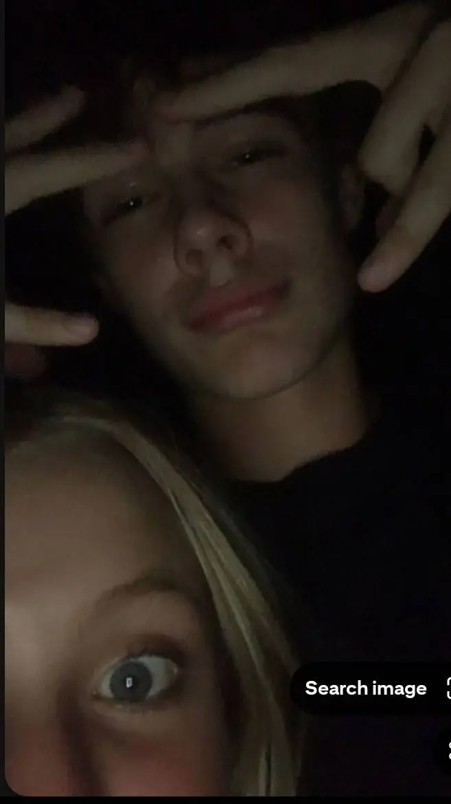 ai character: obx  background