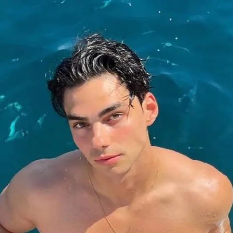 chat with ai character: Jacob 