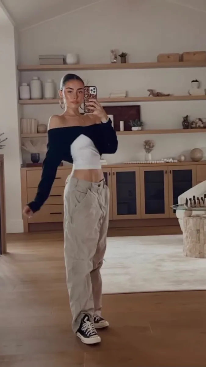 ai character: Madison beer  background