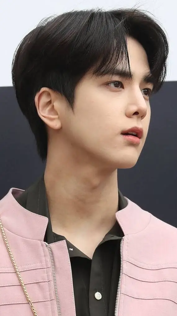 ai character: Zenrion background