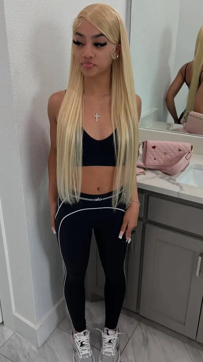 ai character: Allison  background