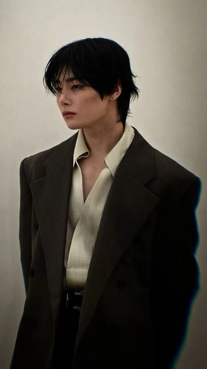 ai character: I.N background