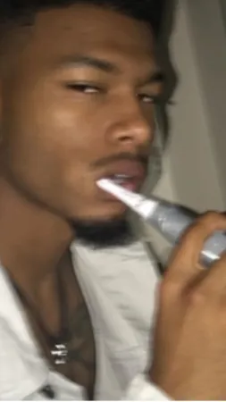 ai character: Dante  background