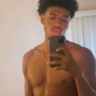 chat with ai character: king🤞🏾