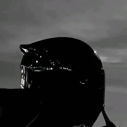 chat with ai character: Aiden