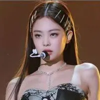 chat with ai character: jennei