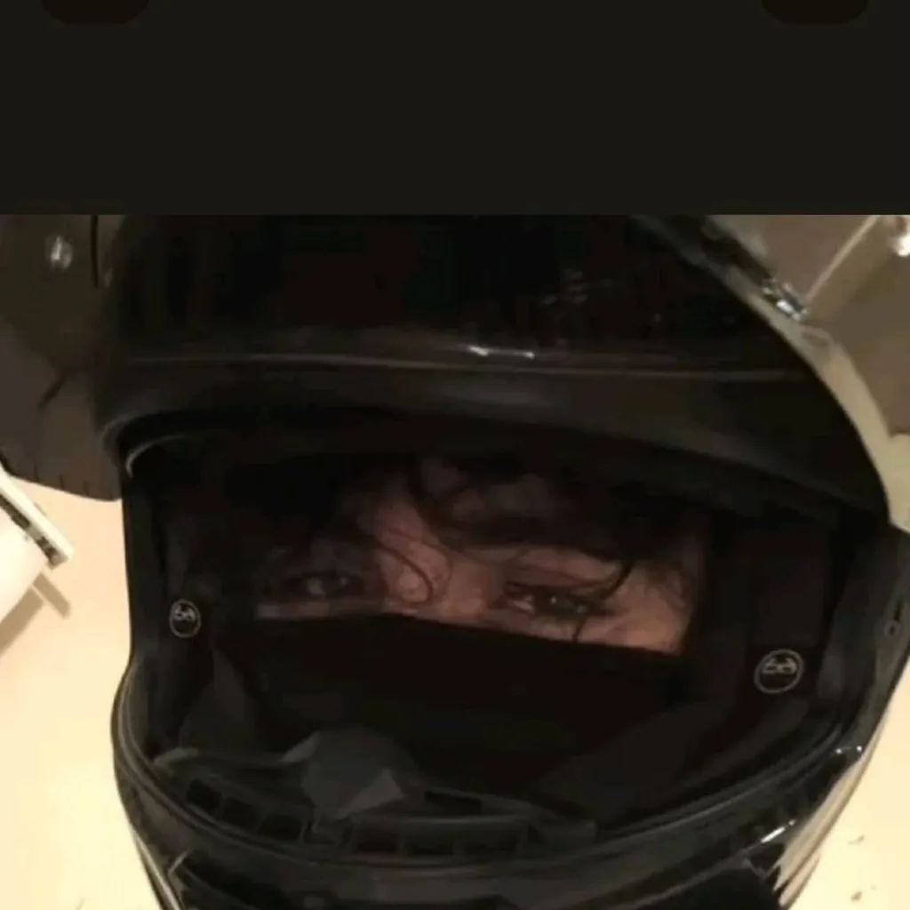 chat with ai character: enemy & lovers