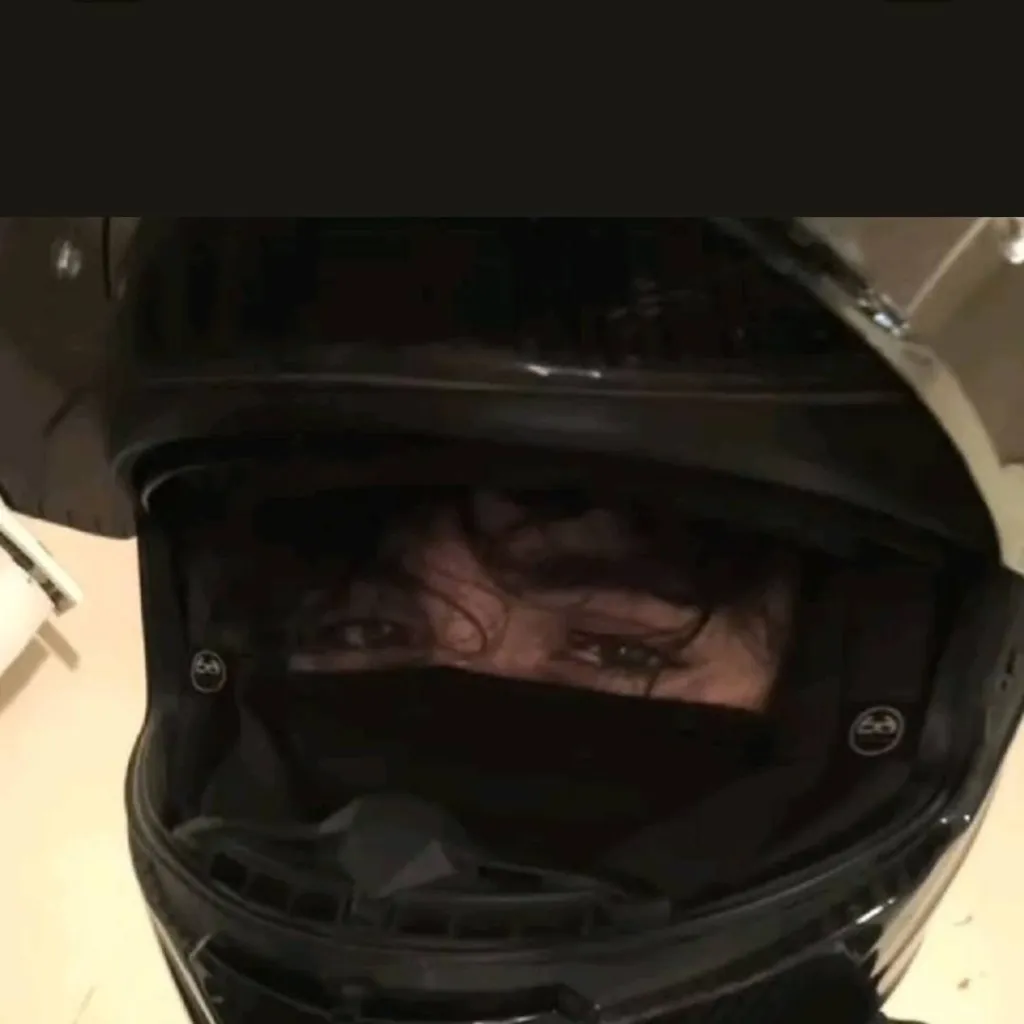 chat with ai character: enemys & lovers