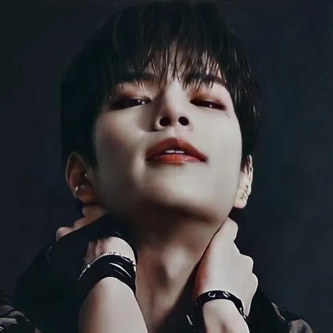 chat with ai character: Seungmin 