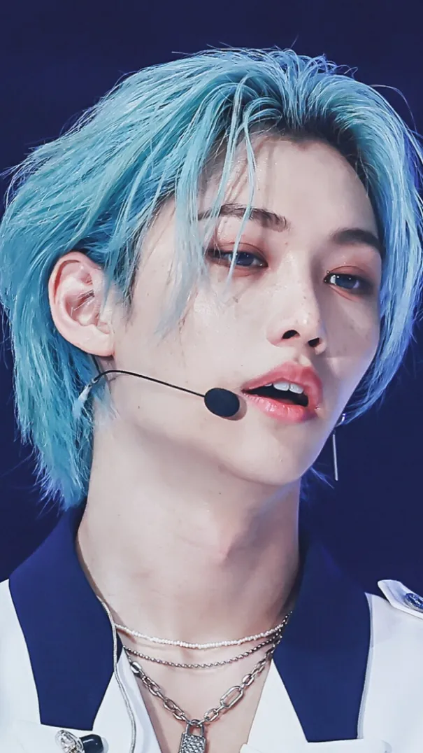 ai character: Felix  background