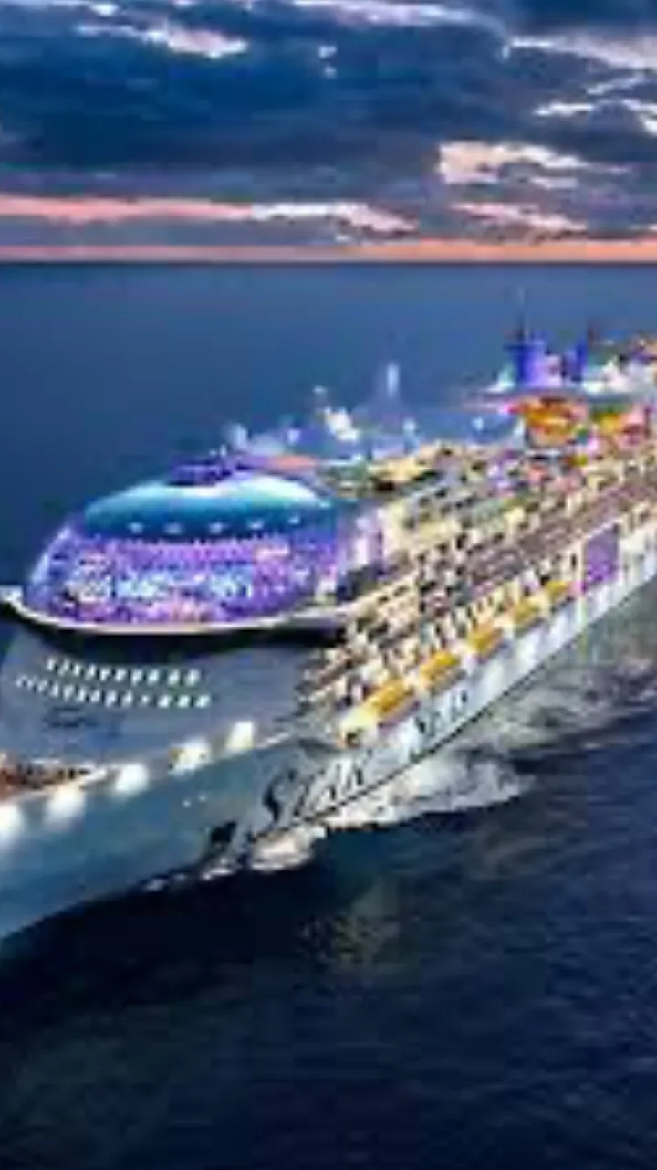 ai character: spookymonth cruise background