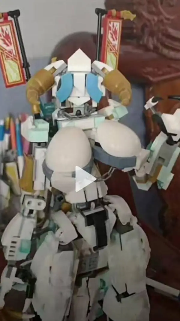 ai character: Schwei-Ato💜🎶♀️ background