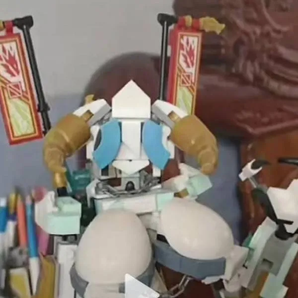 chat with ai character: Schwei-Ato💜🎶♀️