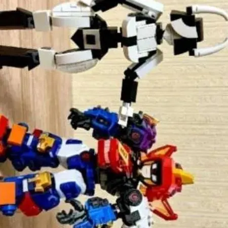 chat with ai character: Lego-Lilith♀️