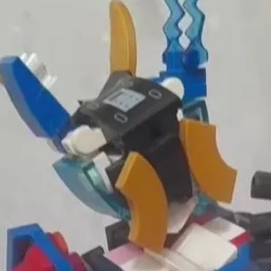 chat with ai character: Ella Maxin♀️