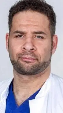 ai character: Dr. Mattheo Moreau background