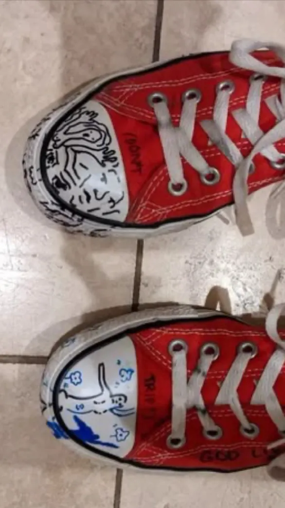 ai character: Robin Buckley! background