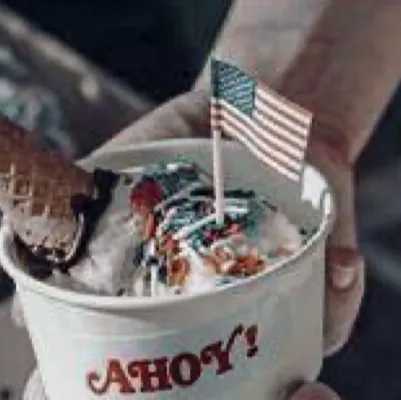 chat with ai character: Scoops Ahoy💙🍨