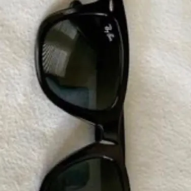 chat with ai character: Steve Harrington