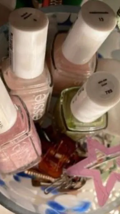 ai character: Stranger Things  background