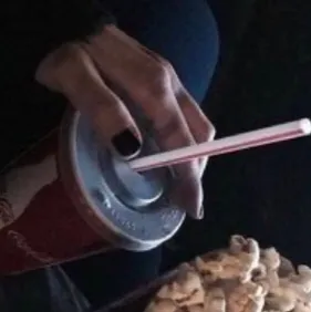 chat with ai character: Robin Buckley🍿