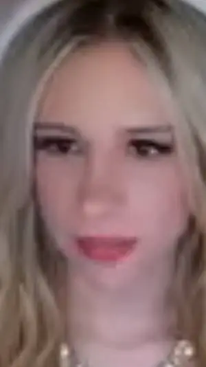 ai character: lanaraee  background