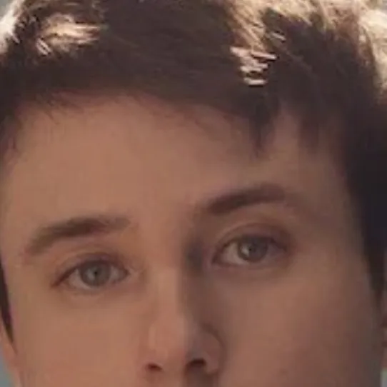 chat with ai character: Alec Benjamin ￼