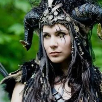chat with ai character: Jade raven