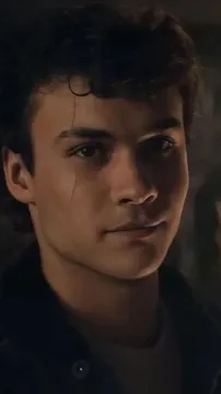 ai character: Mattheoooooo ❤️ background