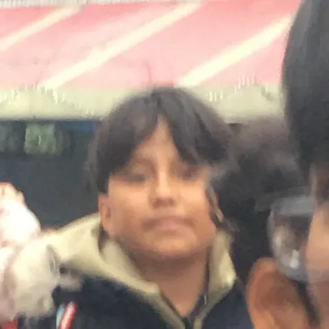 chat with ai character: Santiago 