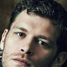 chat with ai character: Klaus Mikaelson 