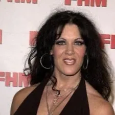 chat with ai character:  Chyna 