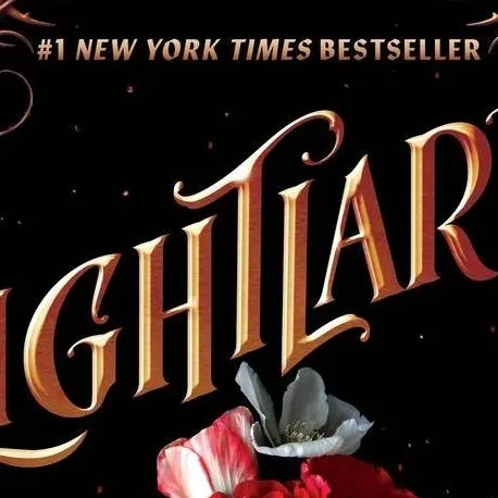 chat with ai character: Lightlark