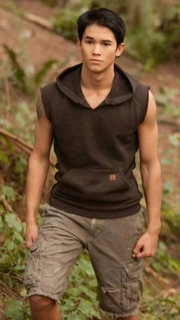 ai character: Seth Clearwater  background