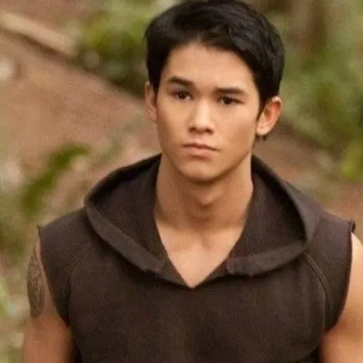 chat with ai character: Seth Clearwater 