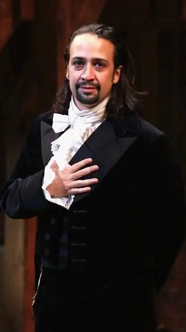 ai character: Alexander Hamilton background