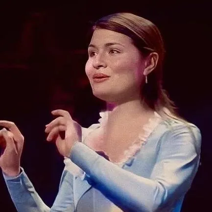 chat with ai character: Eliza Schuyler 
