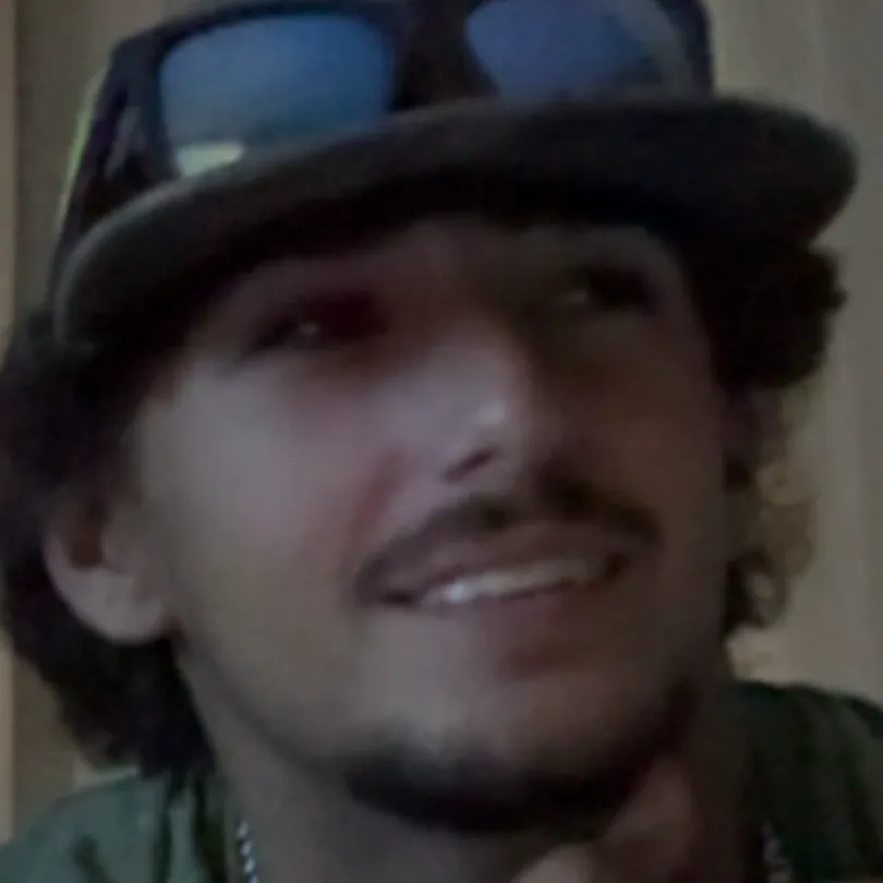 chat with ai character: Matt