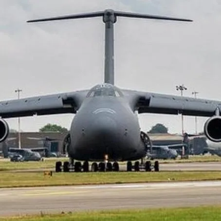 chat with ai character: C-5M Super Galaxy