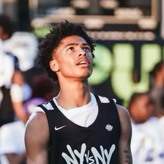 chat with ai character: kameron 