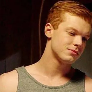 chat with ai character: ian gallagher