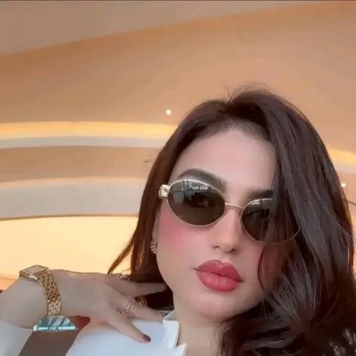 chat with ai character: Tallinn 