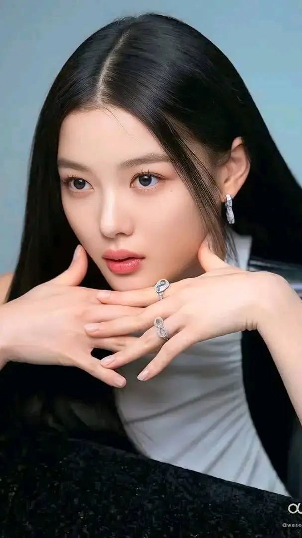 ai character: Jamila  background